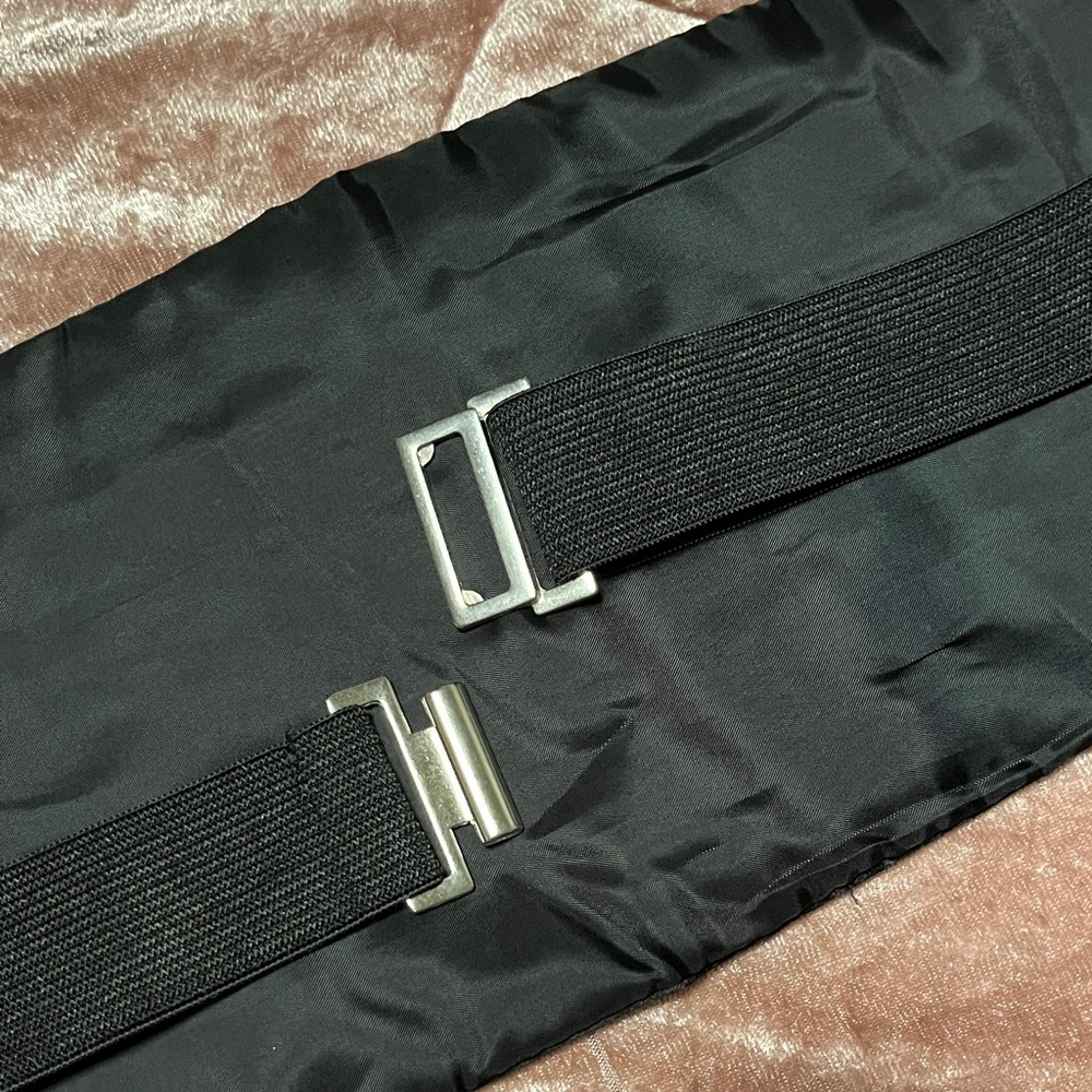 Elegant Black Waist Belt - Picture 3 of 4